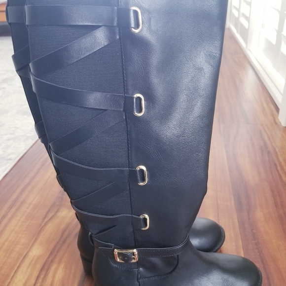 NWB Leather Boots size 6W - Picture 6 of 13